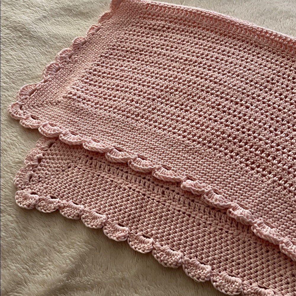 Pink Crochet Baby Blanket